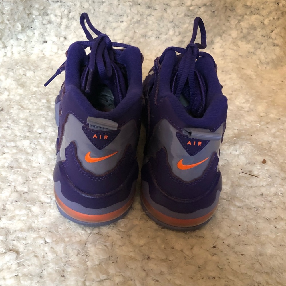 Sneaker - Picture 3 of 3